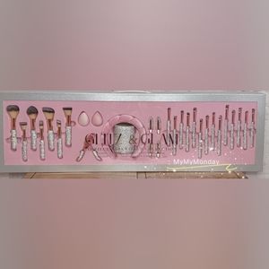 COPY - Glitz & Glam Bling Makeup Brush Set 30pcs